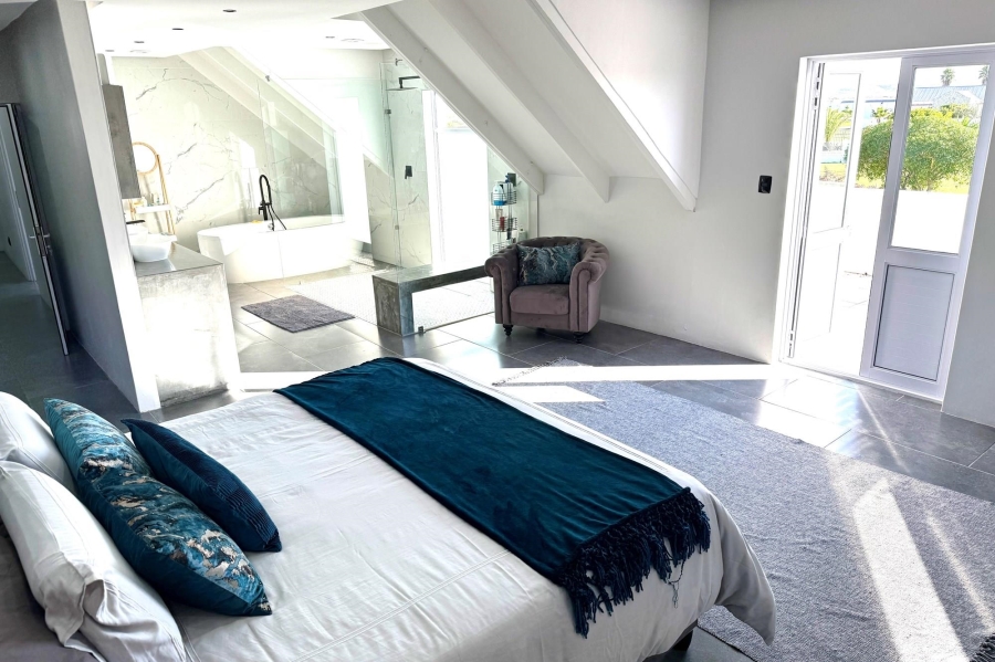 9 Bedroom Property for Sale in Long Acres Country Estate Western Cape
